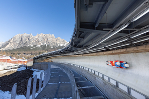 Cortina Sliding Centre