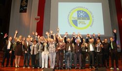 Festakt Gruppenbilds Olympiasieger 1