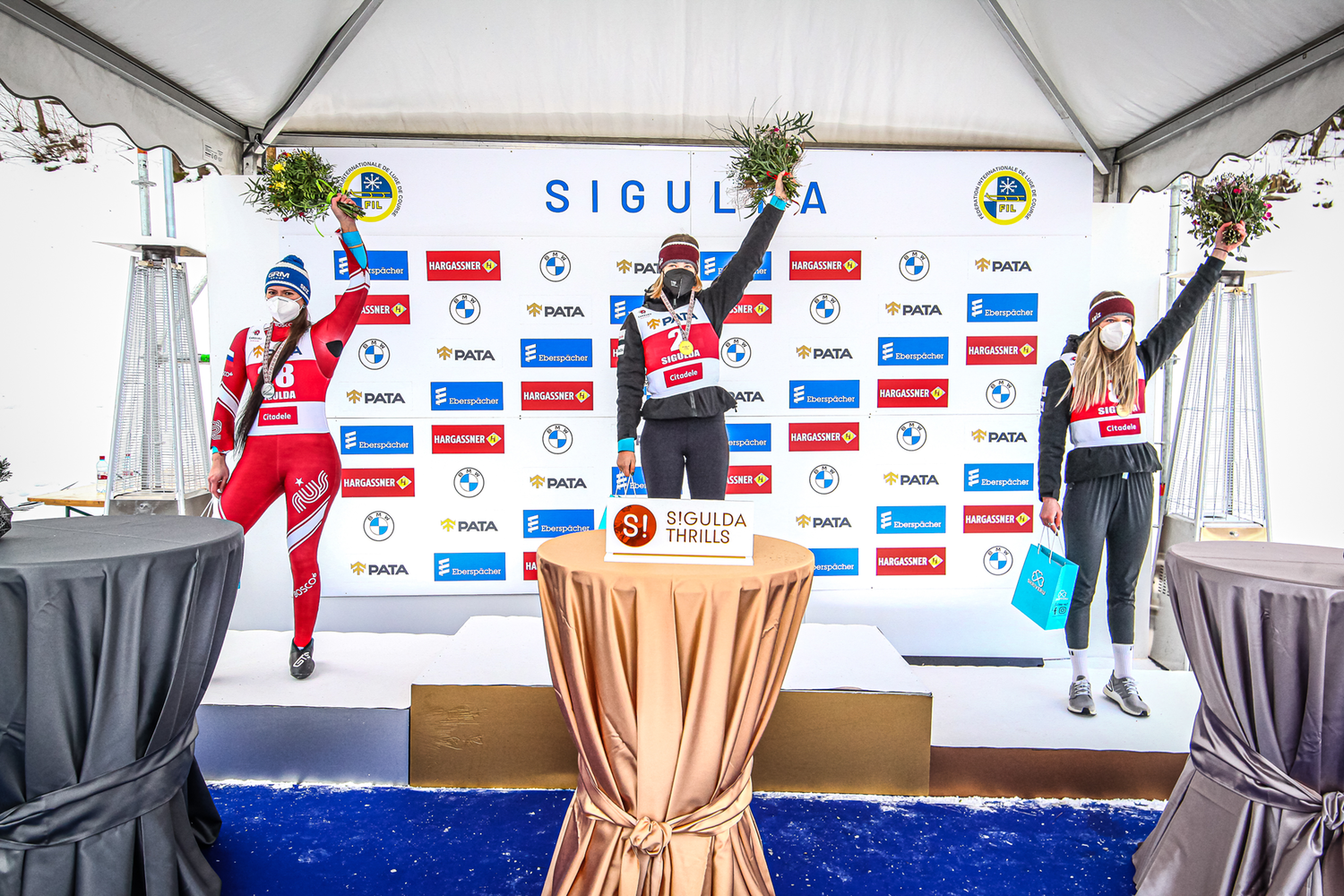 Rus onlayn porno uchlik jinsiy aloqa