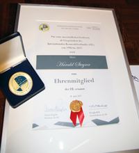 Urkunde Harald Steyrer Ehrenmitglied FIL Urkunde Harald Steyrer Ehrenmitglied FIL
